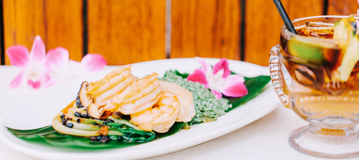 Does Duke's in Maui Have a Happy Hour?